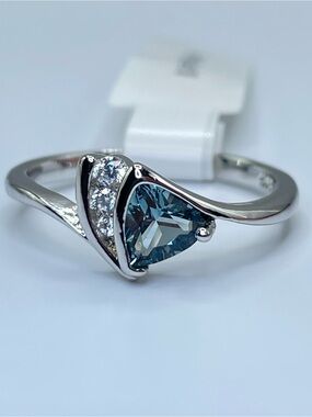 Swarovski Crystal Elements Teal Blue Crystal Dainty Minimalist Ring Sz 10